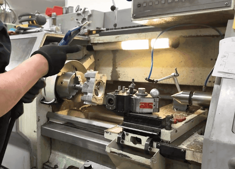 Renovering av Porsche 964 topplock