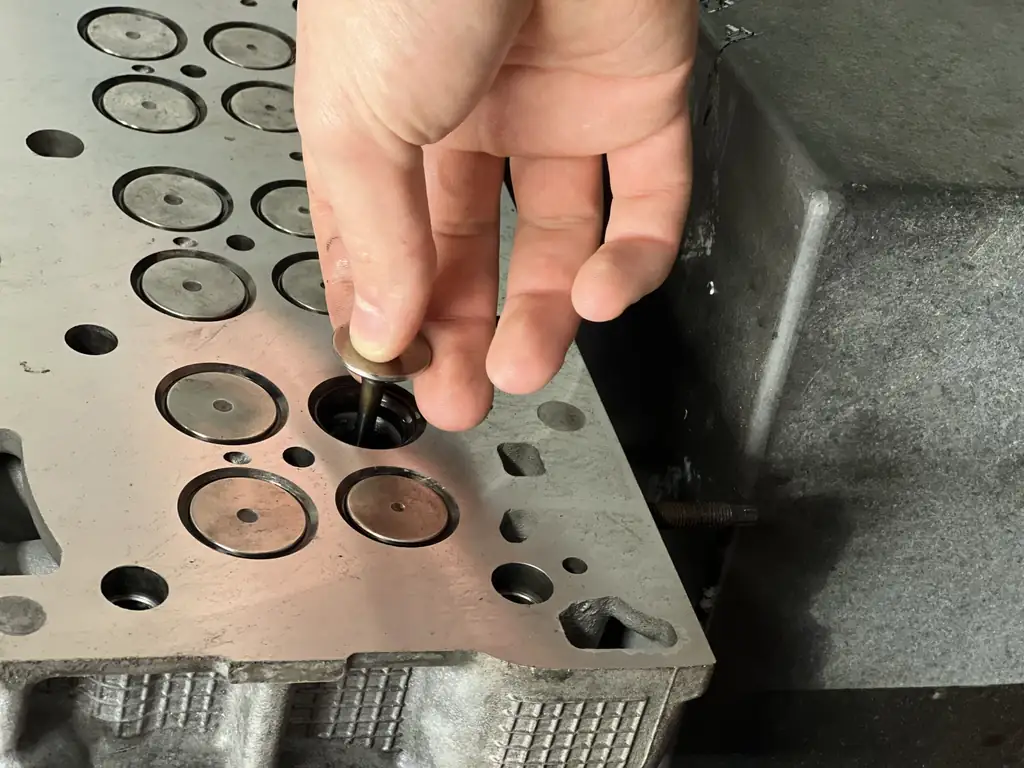 Motorrenovering hos Meksta